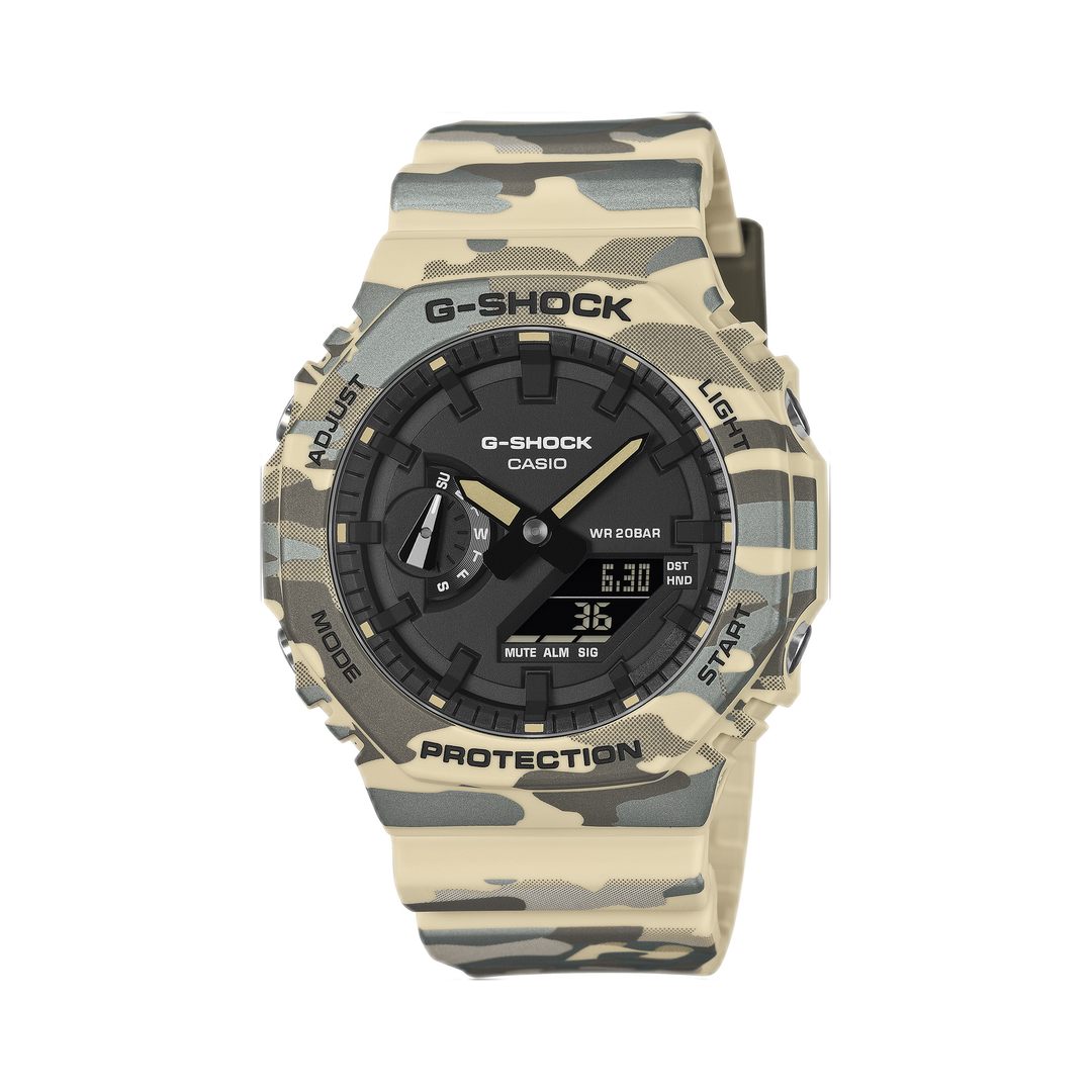 Casio GA-2100CM-5AER sur fond blanc