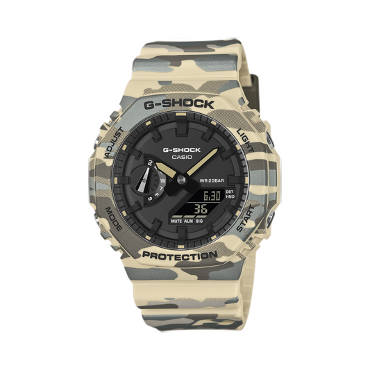 Casio GA-2100CM-5AER sur fond blanc