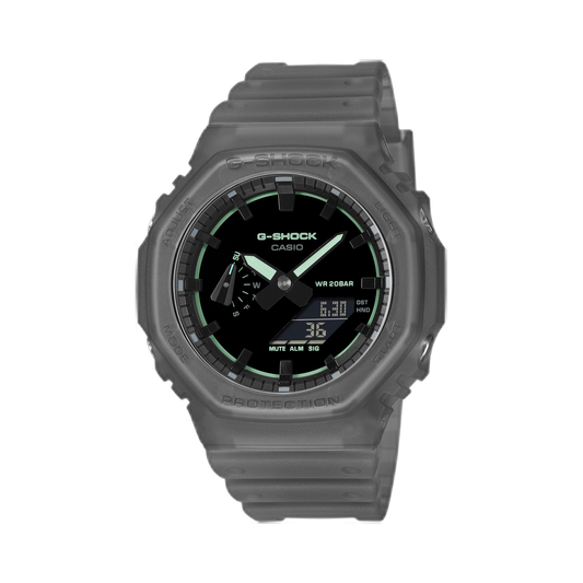 Casio GA-2100K-1AER sur fond blanc